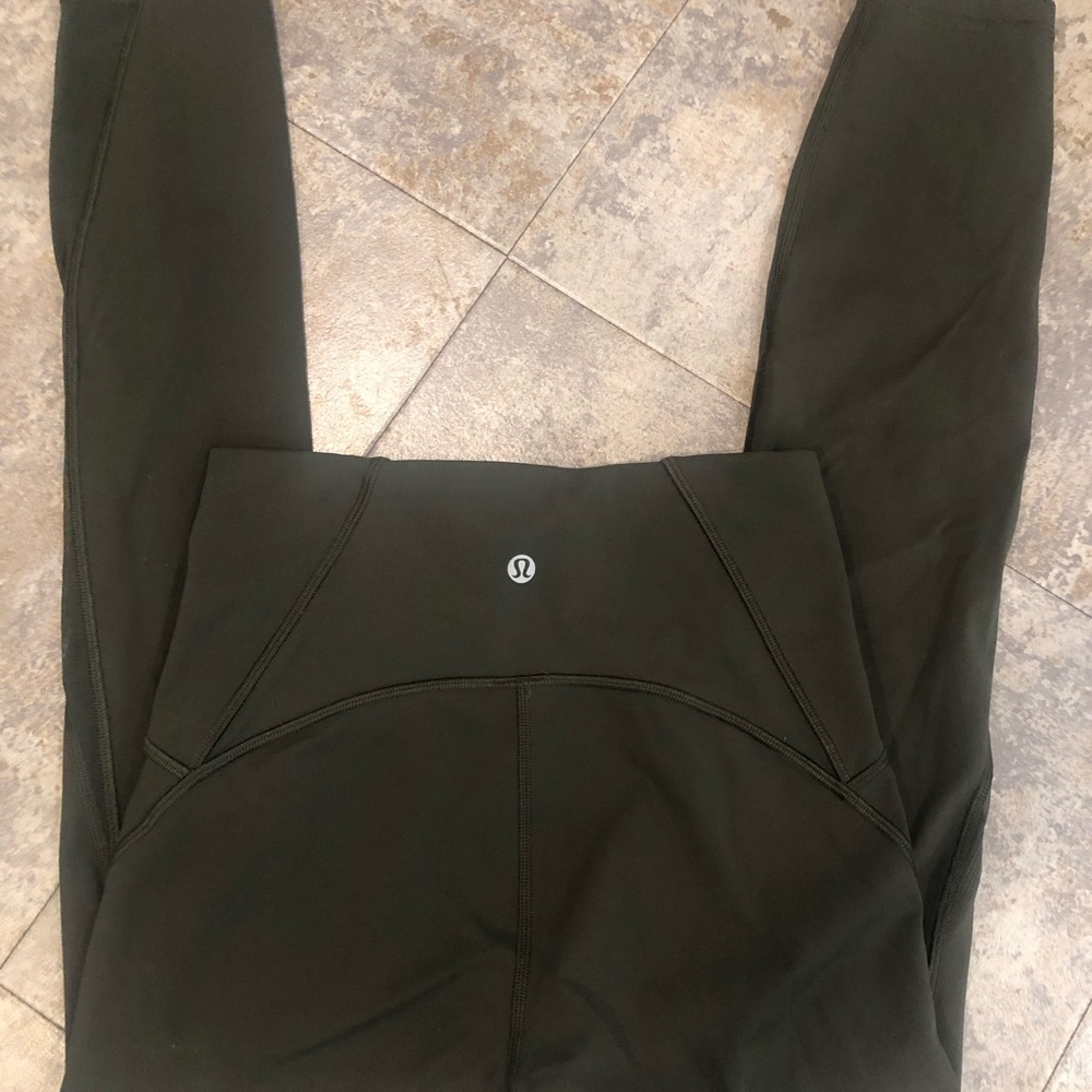Olive Lulu leggings. Size 4. Like new.